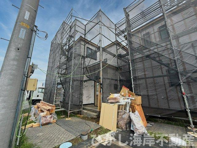 平塚市西真土1丁目 　新築戸建　全16棟の外観|6月15日撮影　建築中　現地外観