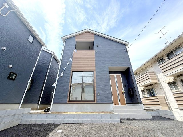 八王子市小宮町　新築戸建の外観