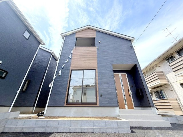 八王子市小宮町　新築戸建の外観