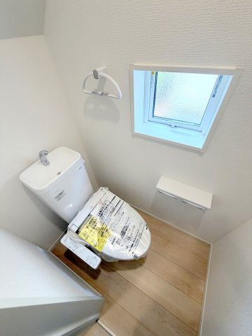 八王子市小宮町　新築戸建のトイレ