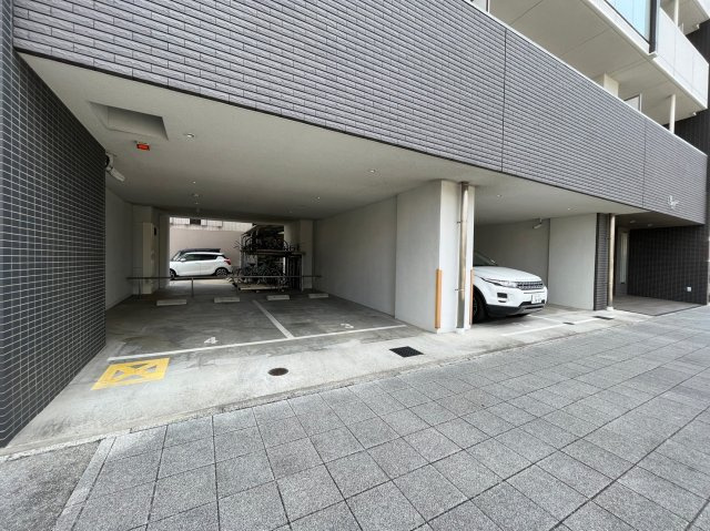 パルティール御器所　名古屋市賃貸　仲介手数料無料の駐車場