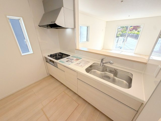八王子市小宮町　新築戸建のキッチン