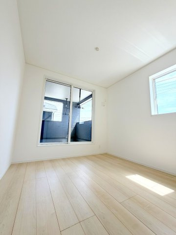八王子市小宮町　新築戸建の洋室