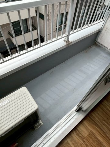 ウイステリアのバルコニー