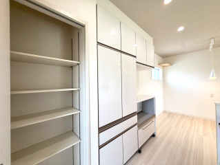 田村町売り戸建のキッチン