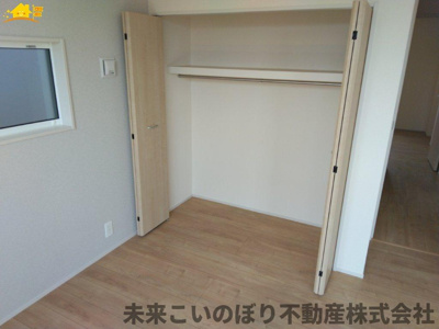 【収納】 | Blooming Garden加須市花崎4丁目2号棟 | 各居室には十分な収納スペースを確保。お部屋全体を広々と使うことができます。