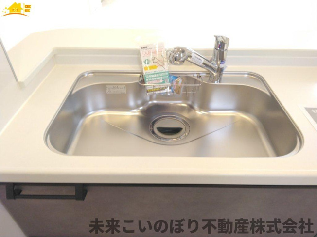 【設備】 | Blooming Garden加須市花崎4丁目1号棟 | ビルトイン浄水器付きです。大切な家族にはいい水を飲んでもらいたいですね。