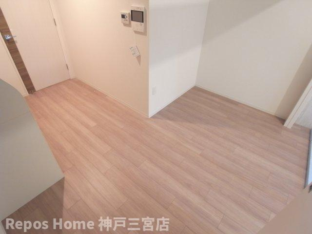 セレニテ神戸元町クレアの居間・リビング