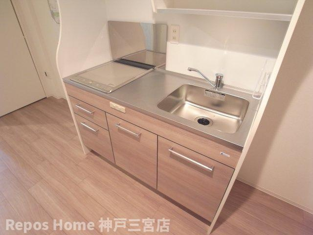 セレニテ神戸元町クレアのキッチン