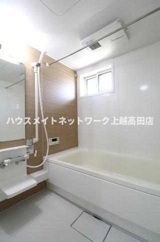 ハイツミナミの浴室|追焚機能付・１坪風呂
