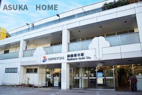 泉区岡津町の外観|相鉄 いずみ野線・緑園都市駅まで徒歩18分です。