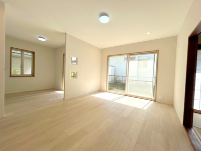 【居間・リビング】 | 花住坂3丁目 戸建