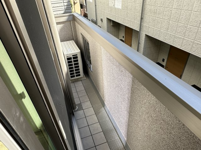 ルナーリア中野のバルコニー