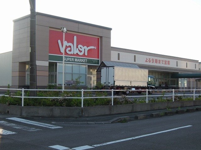 ユニヴェールの周辺|バロー　竜南店まで900m