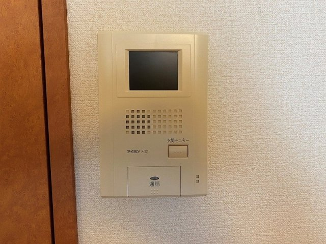 レオパレスさやかのその他|モニター付きインターホン