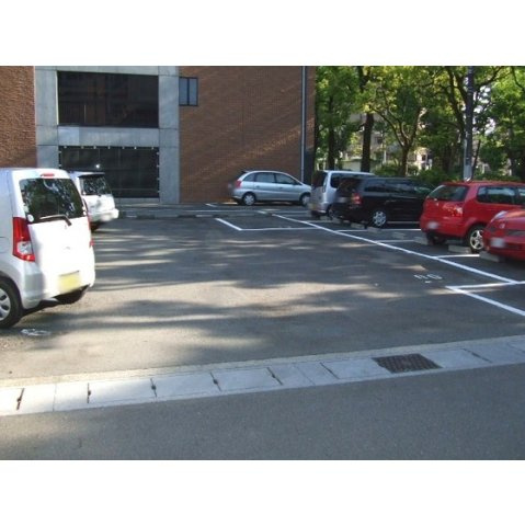 岐阜市栗矢田町２丁目の駐車場