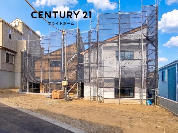 横浜市港北区篠原東２丁目の新築一戸建の外観|同仕様物件もご案内をさせて頂きます。
お車でご自宅まで送迎承ります。