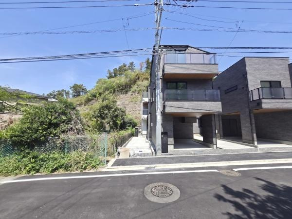 横浜市中区本牧間門の新築一戸建の前面道路含む現地写真|周辺環境も合わせてご案内させて頂きます！
お気軽にお問い合わせ下さい！