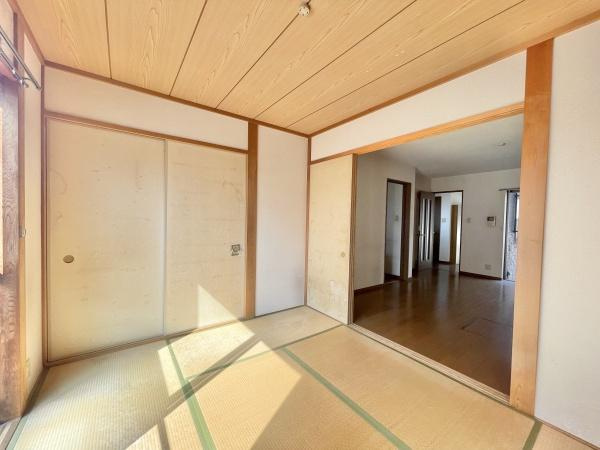 【和室】 | 和室は汎用性が高く様々な使い方ができます♪
収納スペース付きでお部屋もスッキリ片付きますね！