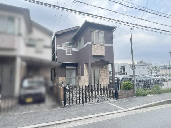【前面道路含む現地写真】 | 南海本線が徒歩圏内！各方面アクセスがいい住居は日々の生活を助けてくれますね。
