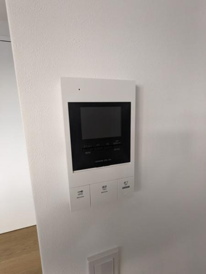 【セキュリティ】 | Apartment風音 | オートロックのモニターフォンです。