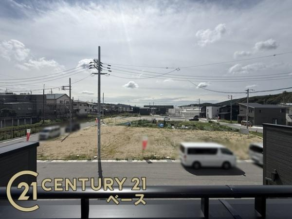 生駒市中菜畑２丁目 ５号棟 ／新築一戸建のその他|■南に面するバルコニーからの眺望です！