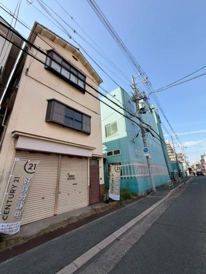 【前面道路含む現地写真】