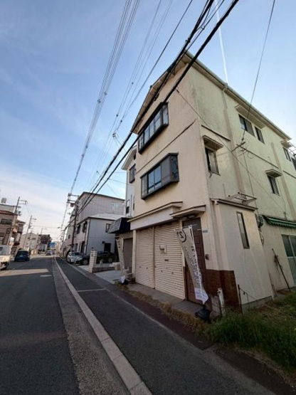 【前面道路含む現地写真】