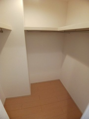 クレメント　せのおの収納
