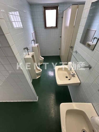 【トイレ】 | 大田丸ヱ農産ビル | 落ち着いた色調のトイレです