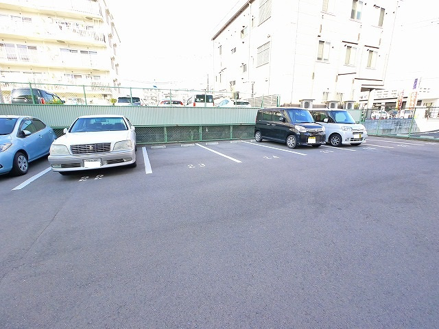 メゾン・ソーガの駐車場|駐車場があります