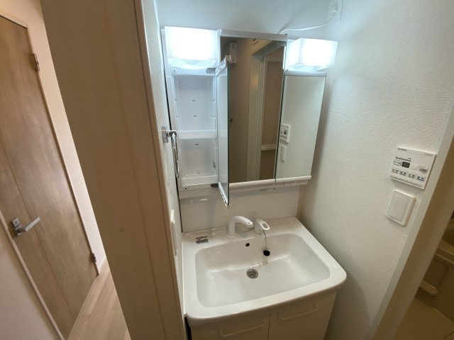 クレシェントの洗面所