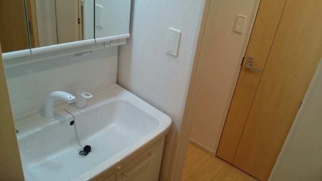 サンアヴェニューⅡの洗面所|使いやすい洗面所です