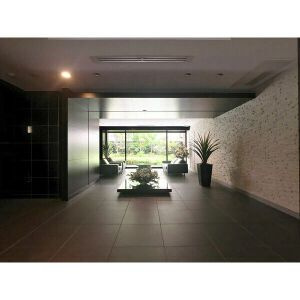 シティタワー西新のロビー