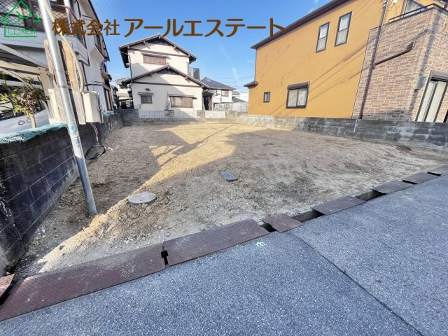 加古川市平岡町土山1期　JR「土山駅」徒歩16分の駐車場