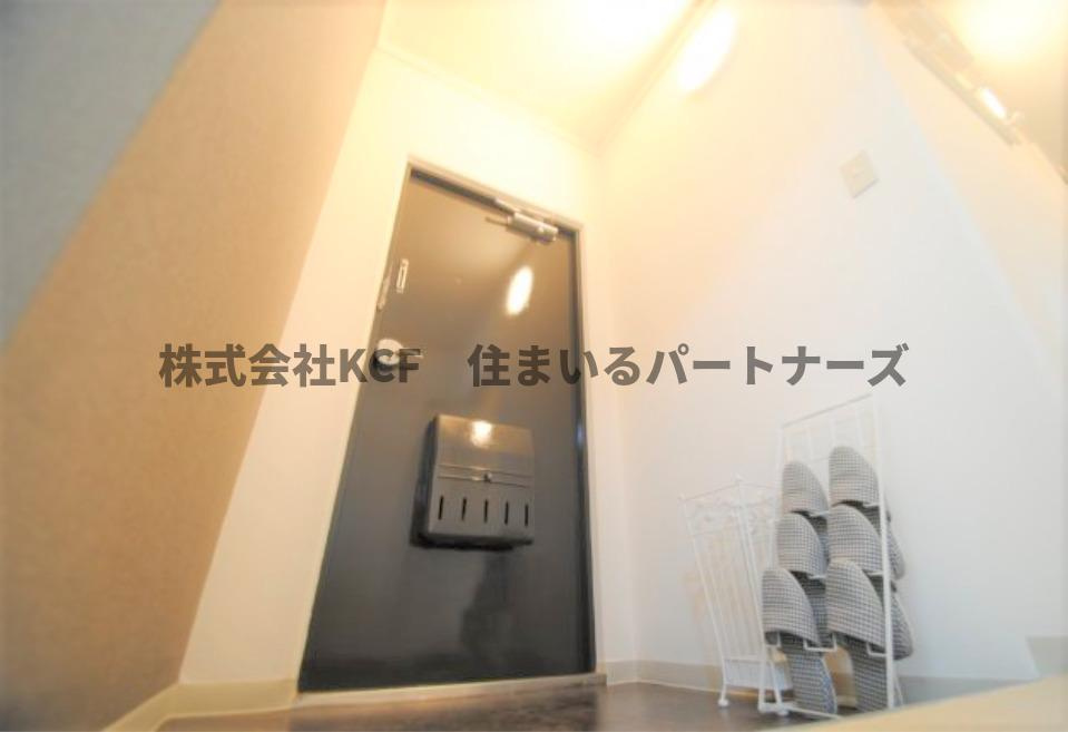 サルヴァトーレ津福の玄関|収納もある玄関です