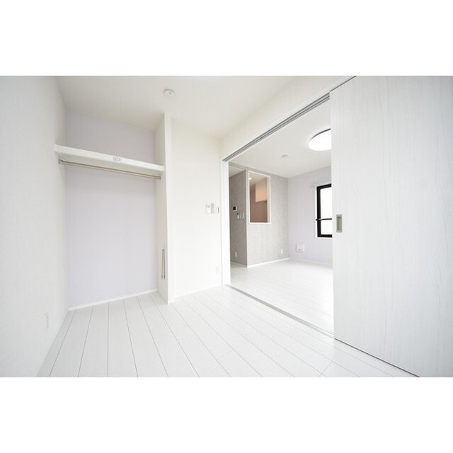 CASA PIAZZA 浅草本所の内装|明るい色調の室内です