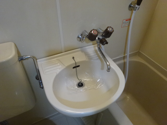 ハッピーコート栄町の洗面所