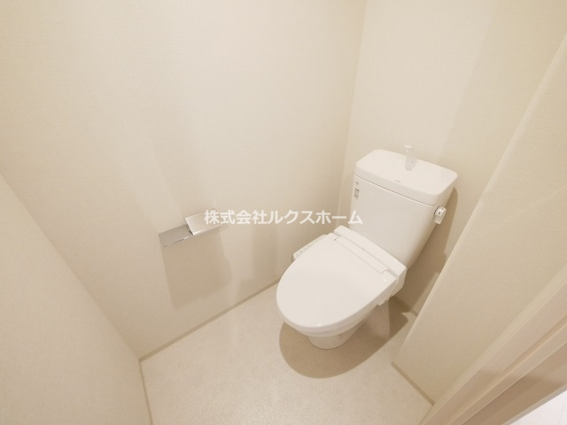 レシオ千里丘のトイレ|おしゃれな居間です