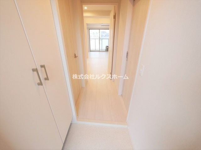 レシオ千里丘の玄関|大きなものも収納できそうです