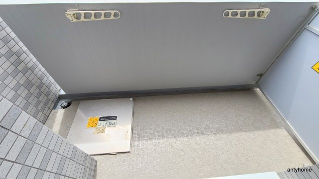 エスリード江坂公園　仲介手数料無料のバルコニー