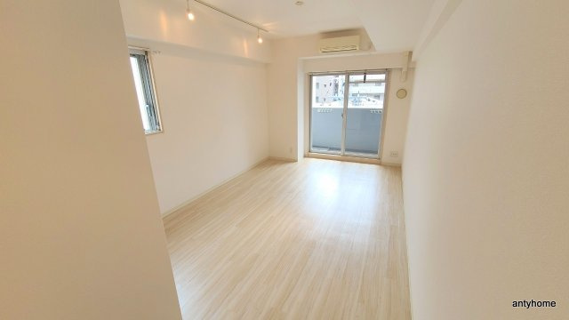 エスリード江坂公園　仲介手数料無料の寝室