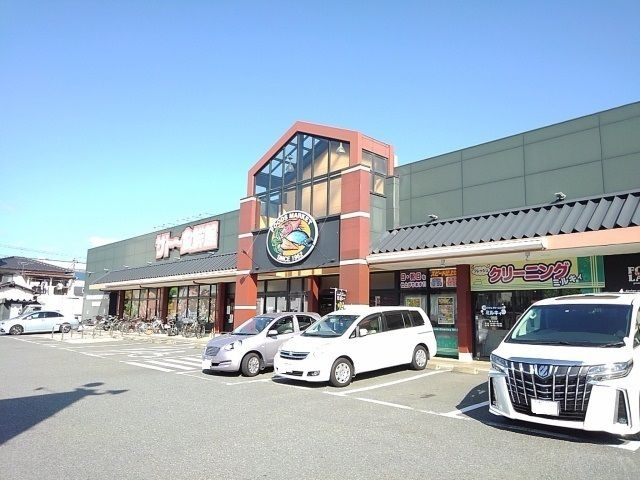 アムール　レヴールの周辺