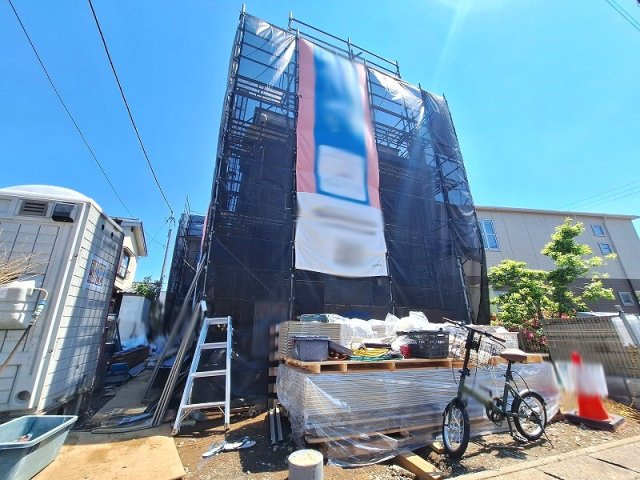 【前面道路含む現地写真】 | 和光市下新倉4丁目　新築一戸建住宅　全2棟　（成増店） | 南公道面につき陽当通風良好。
