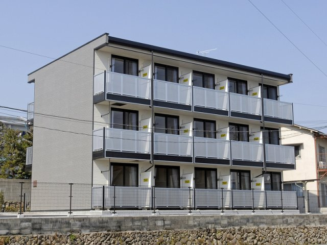 広島市佐伯区三宅３丁目の賃貸マンションの外観|画像1
