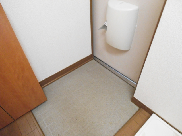 エンブレム赤羽の玄関|広めの玄関ですね！
