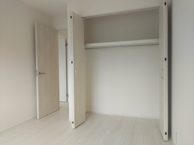 宝塚市山本台3丁目新築一戸建の洋室|2階中洋室約5帖