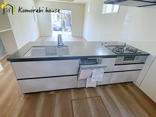 鴻巣市吹上本町2丁目　新築一戸建て　ブルーミングガーデン　02のキッチン|きれいなキッチンです