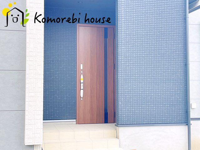 鴻巣市吹上本町2丁目　新築一戸建て　ブルーミングガーデン　02の玄関|ゆったりとした玄関です