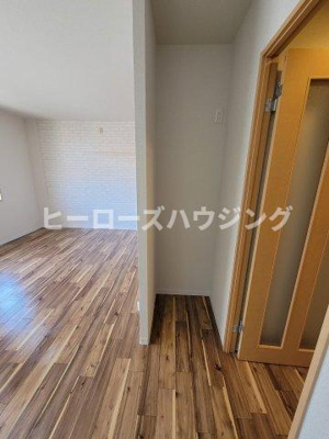 【内装】 | サンヒルズ岡町 | ※同タイプの写真となり、実際のお部屋とは異なる場合があります